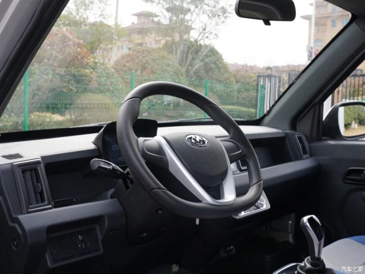 Guoji G40 Electric Row Van With Fence Or Box Cargo