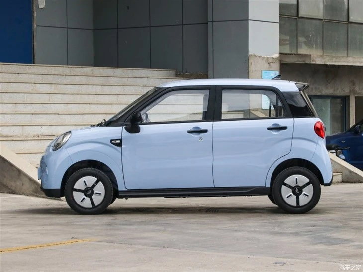 Lingbox LHD Pure Electric Hatchback Pro Model