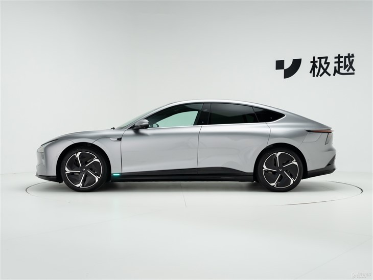 Jiyue 07 4WD Sedan