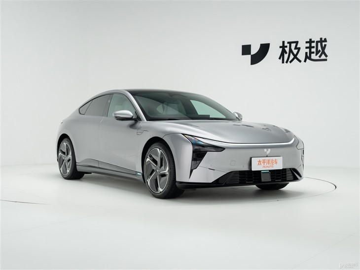 Jiyue 07 4WD Sedan