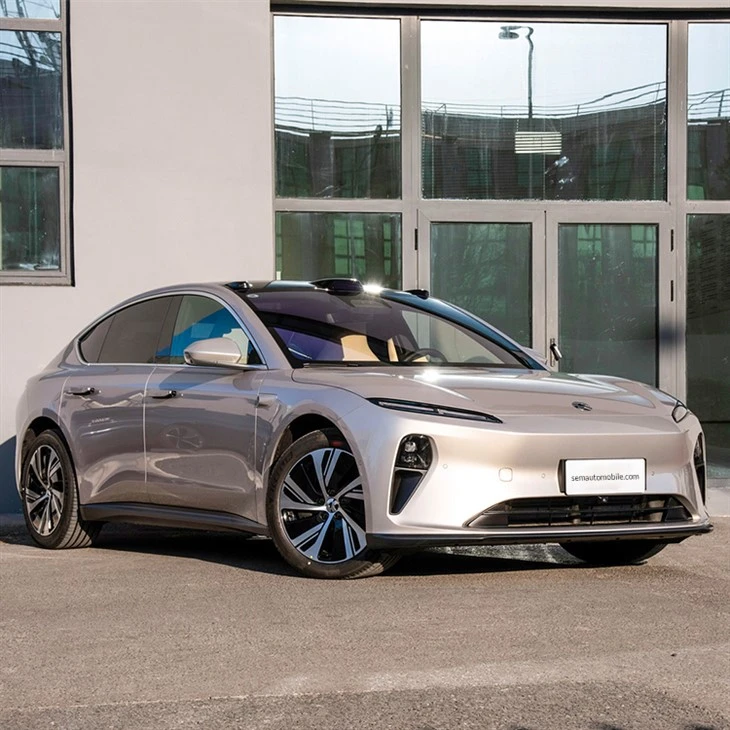 Nio ET5 Touring is an attractive electric wagon