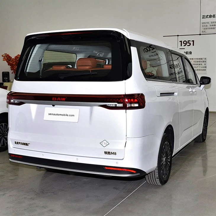 BAW M8 MPV EV 2026 high quality